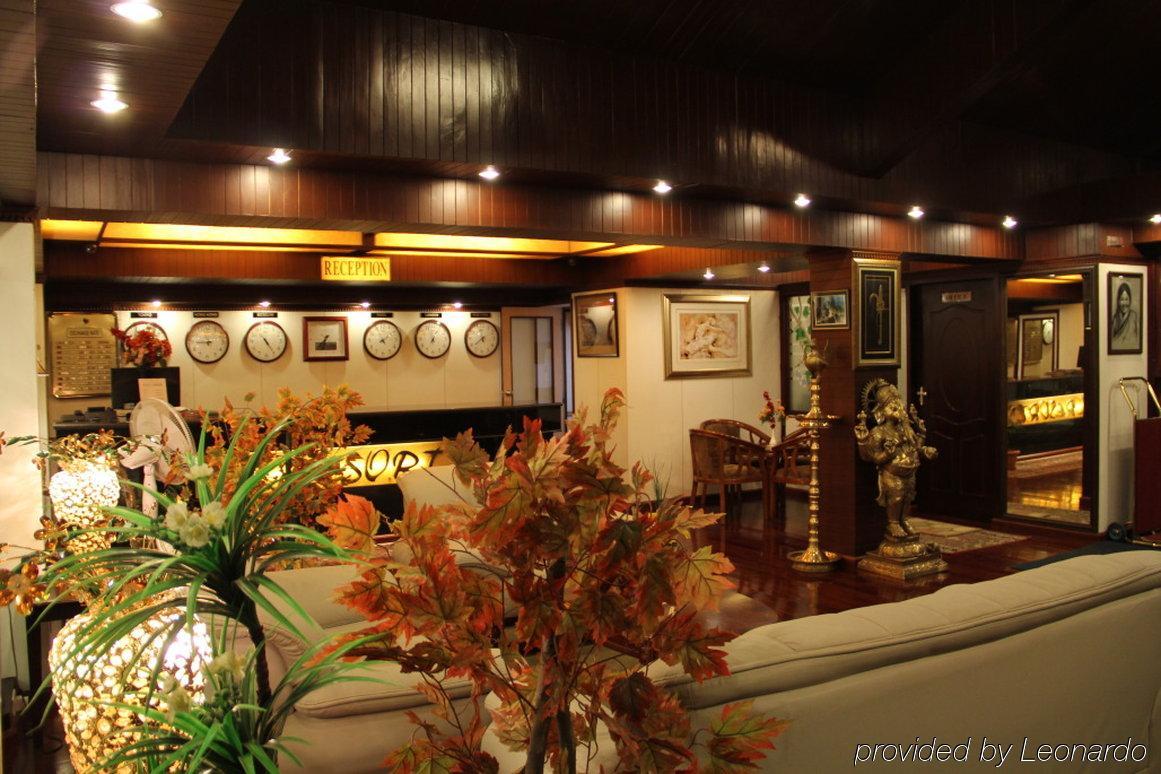 R.J.Resorts Darjeeling  Interno foto