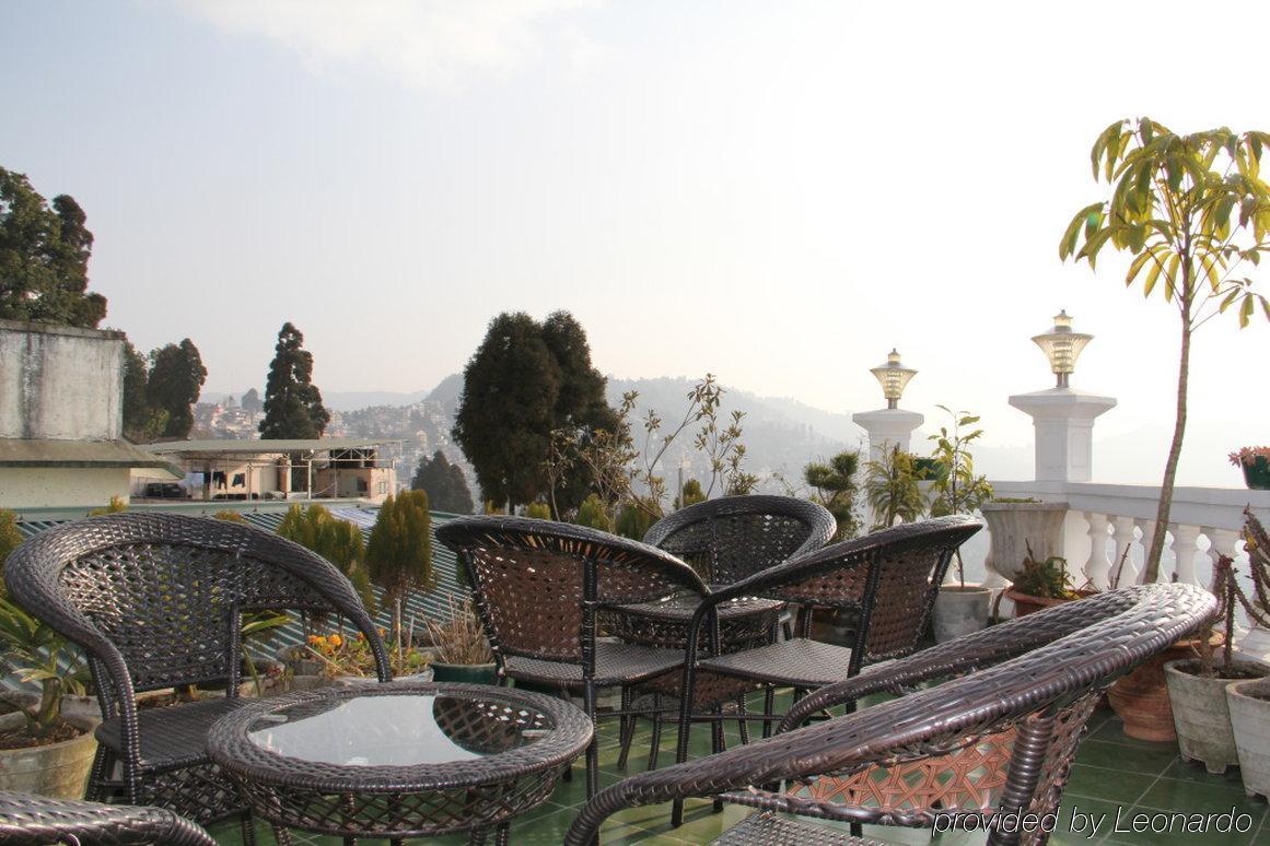 R.J.Resorts Darjeeling  Ristorante foto