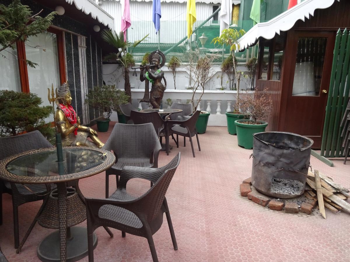 R.J.Resorts Darjeeling  Esterno foto