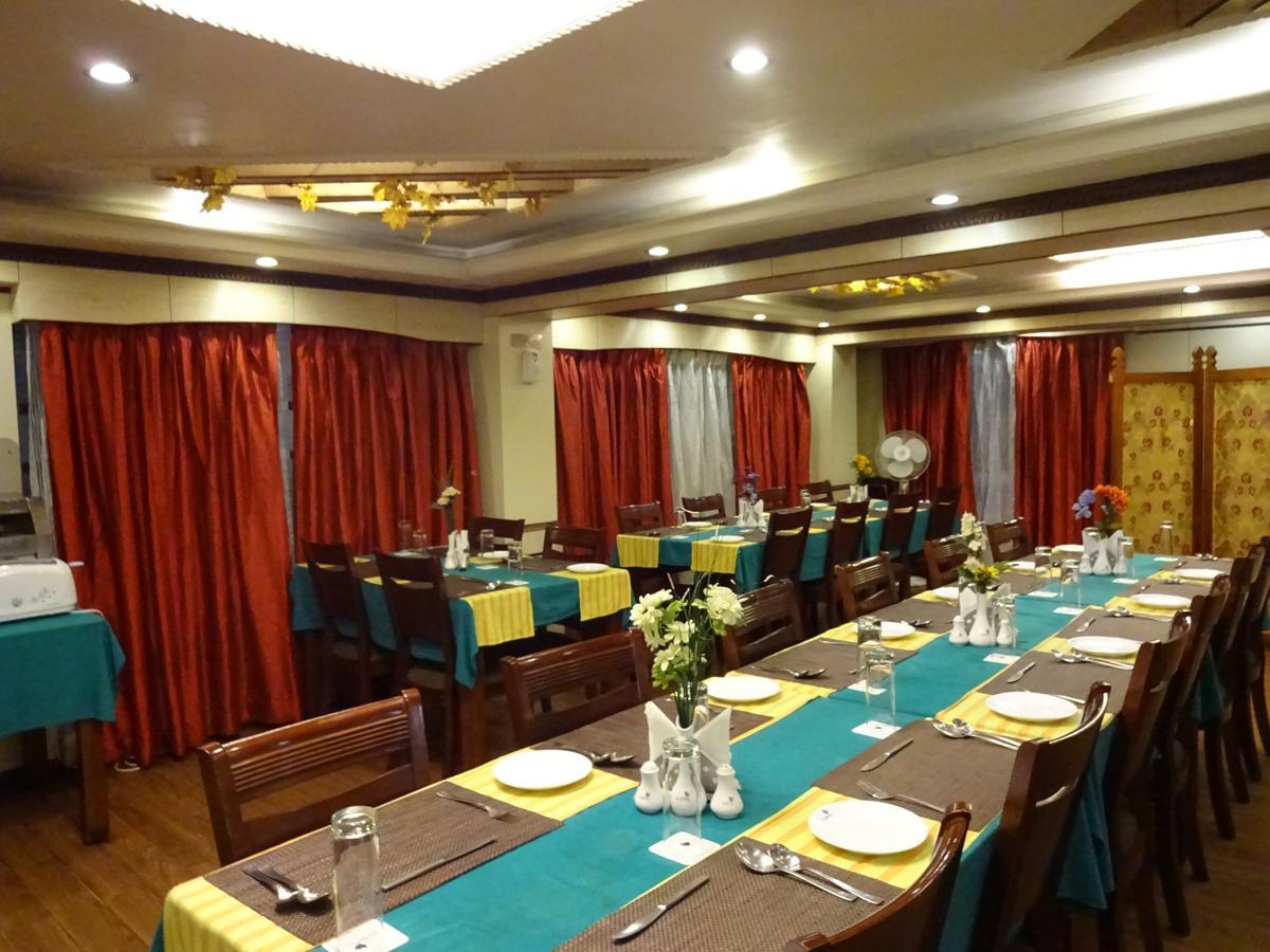 R.J.Resorts Darjeeling  Esterno foto