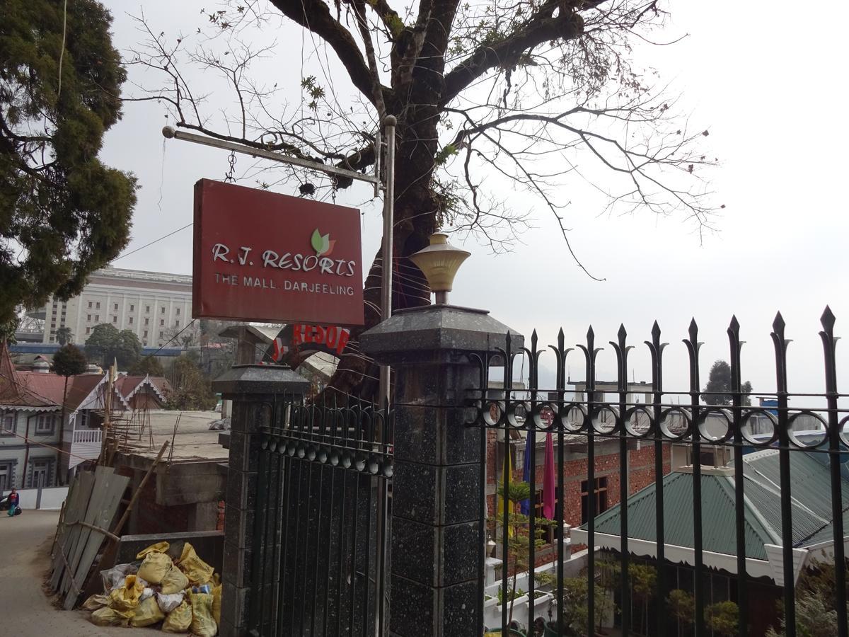 R.J.Resorts Darjeeling  Esterno foto